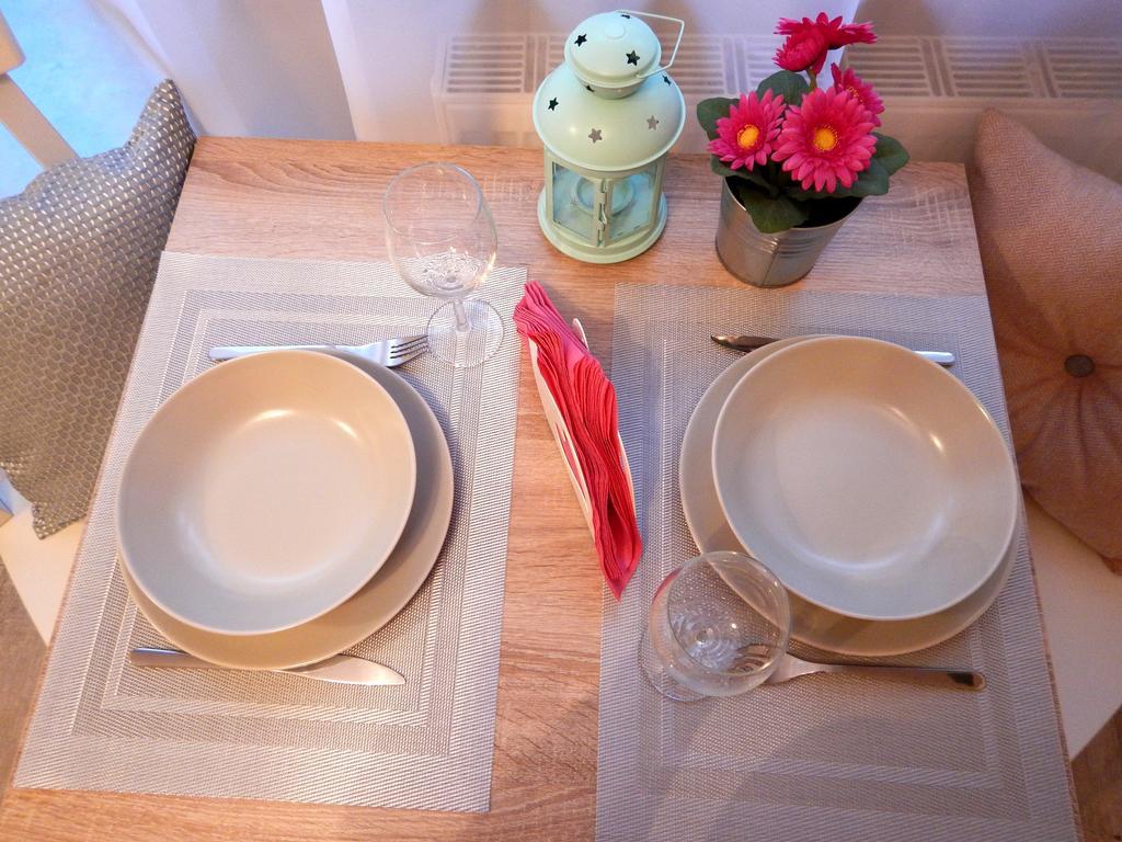 Apartamenty Orla ミエンジズドロイェ エクステリア 写真